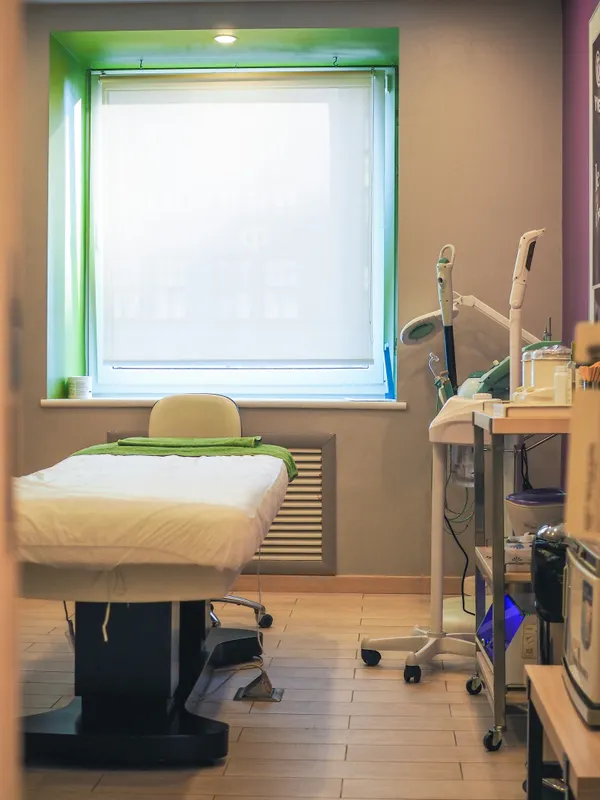 Overnight recovery room